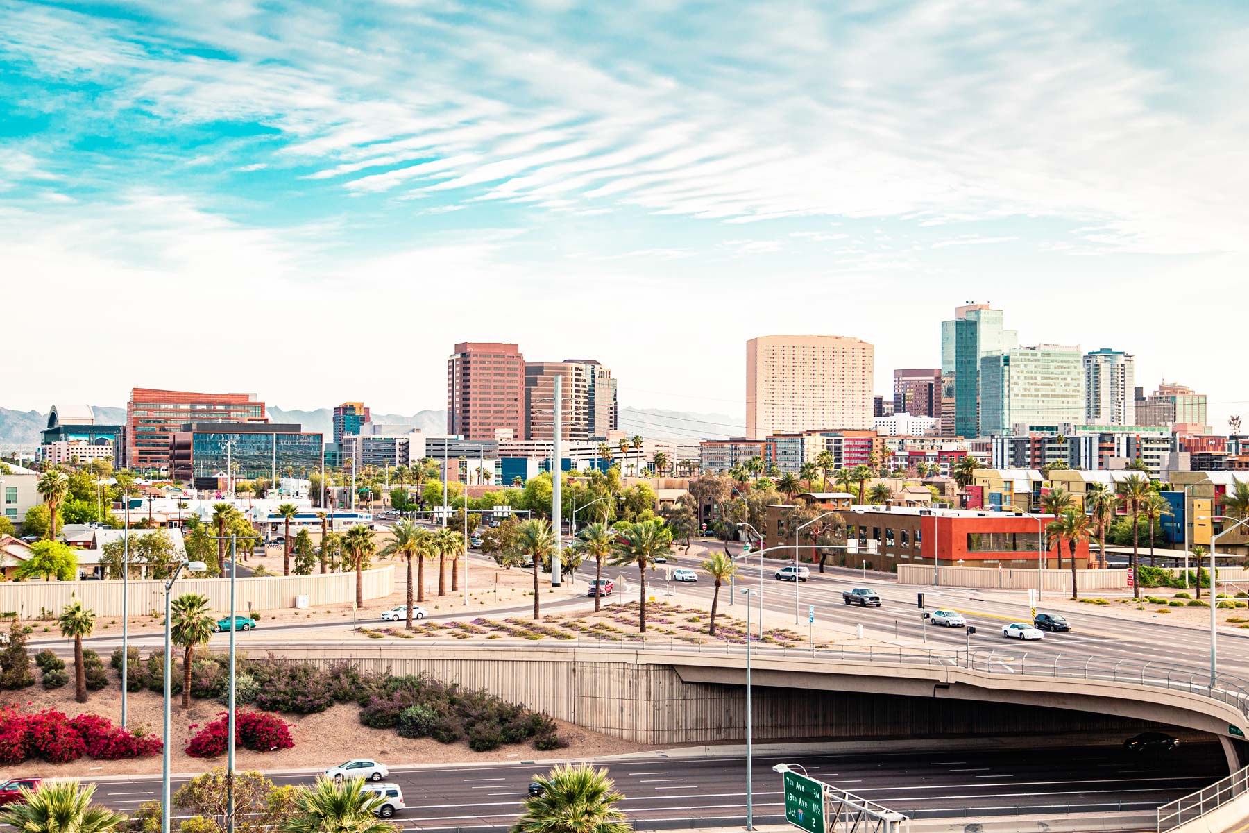 Thriving economy: Discover job opportunities and affordable living in Phoenix.