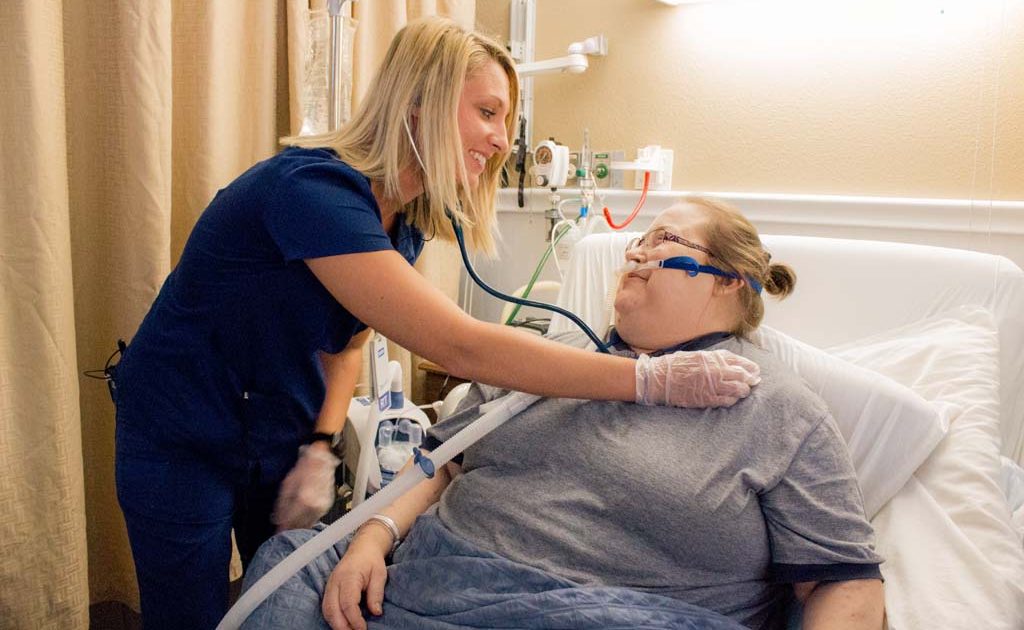 Comfortable patient rooms at North Mountain Medical & Rehab Center.